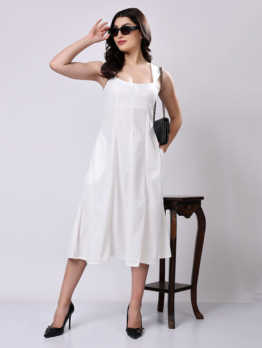 Grace in Motion – Your Go-To White Midi Dress